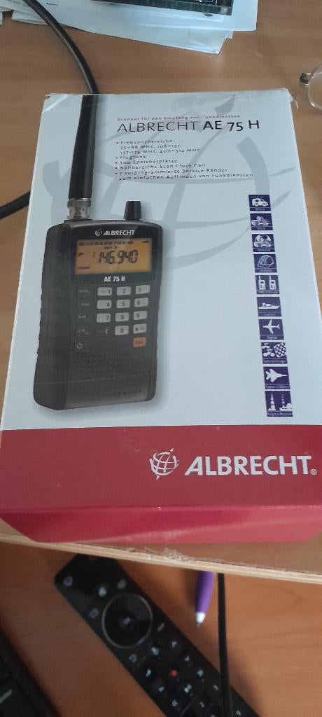 Albrecht AE 75H, Ophalen of Verzenden, Zo goed als nieuw, 200 tot 500 kanalen