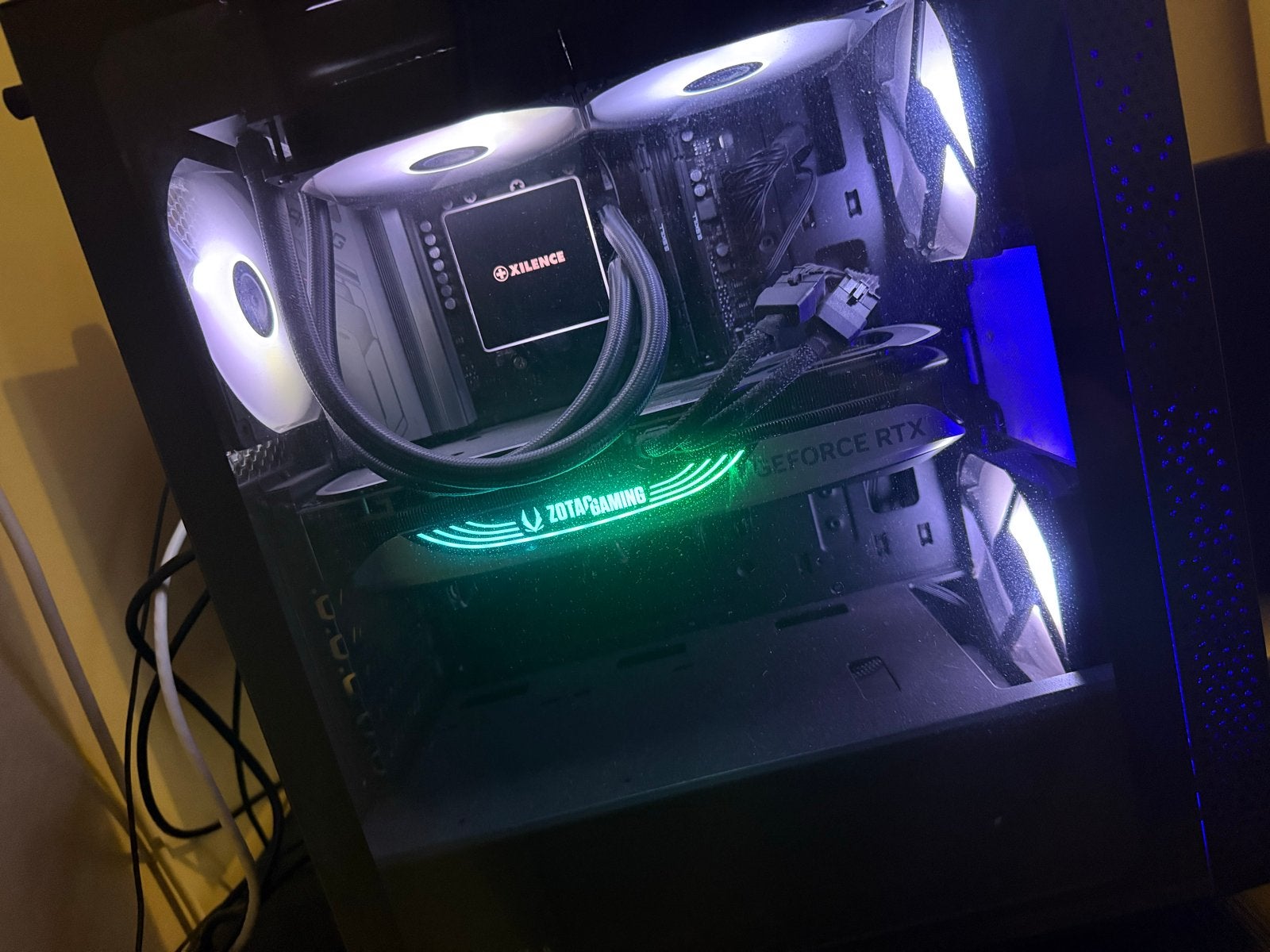 Krachtige Gaming PC met RTX GPU en RGB Verlichting, Computers en Software, Desktop Pc's, Ophalen, Zo goed als nieuw, Gaming, SSD