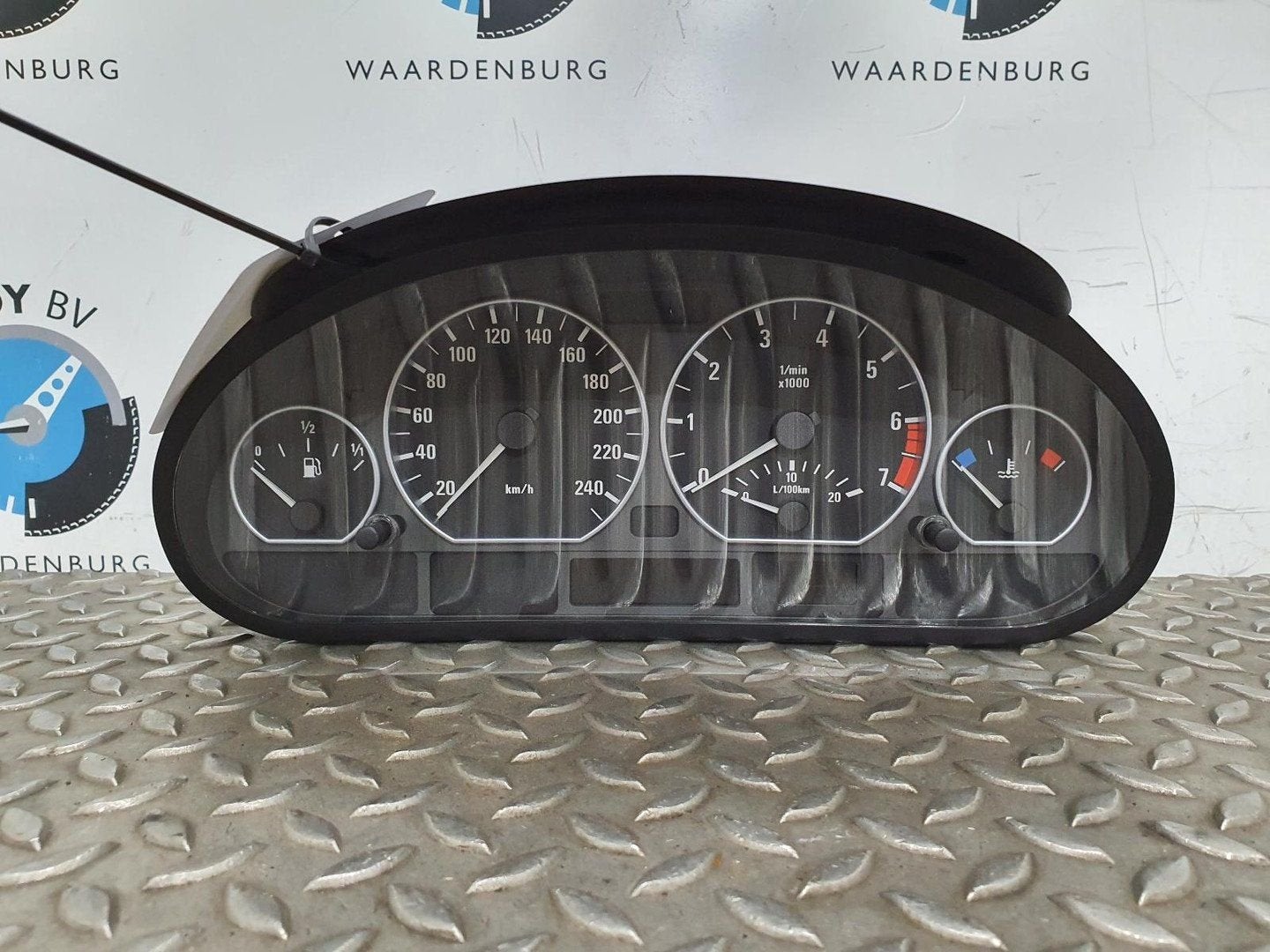 BMW 3 SERIES 330i Executive  KLOKKENPANEEL 2002, Ophalen of Verzenden, Gebruikt, ARN erkend