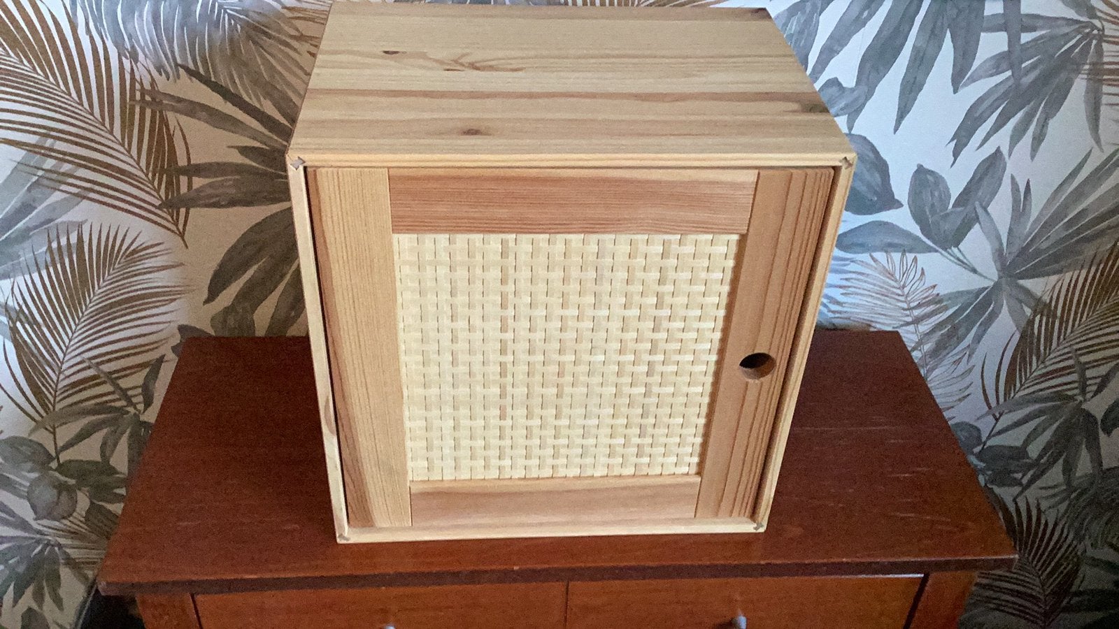 Te koop: ikea wandkastje grenen., Ophalen, Nieuw