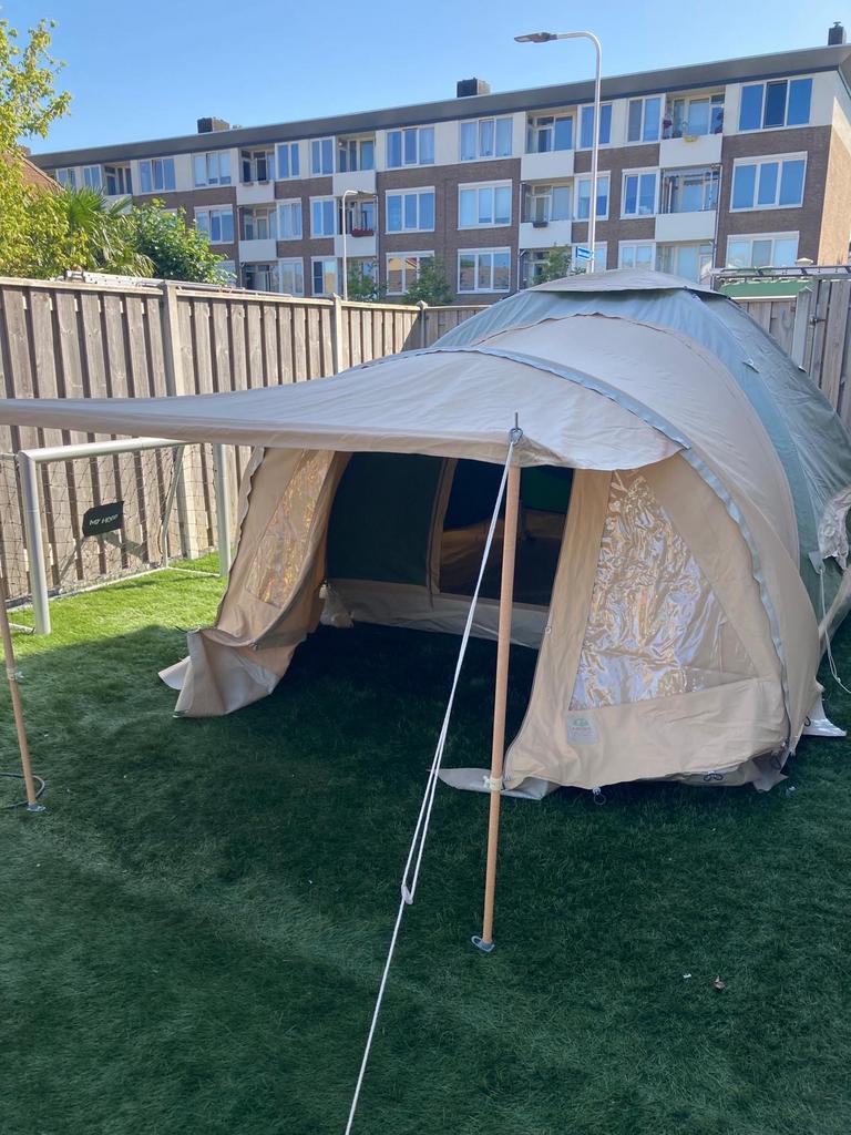 Karsten opblaasbare tent 260x260 - Slechts 2 keer gebruikt, Ophalen, Zo goed als nieuw, Tot en met 3