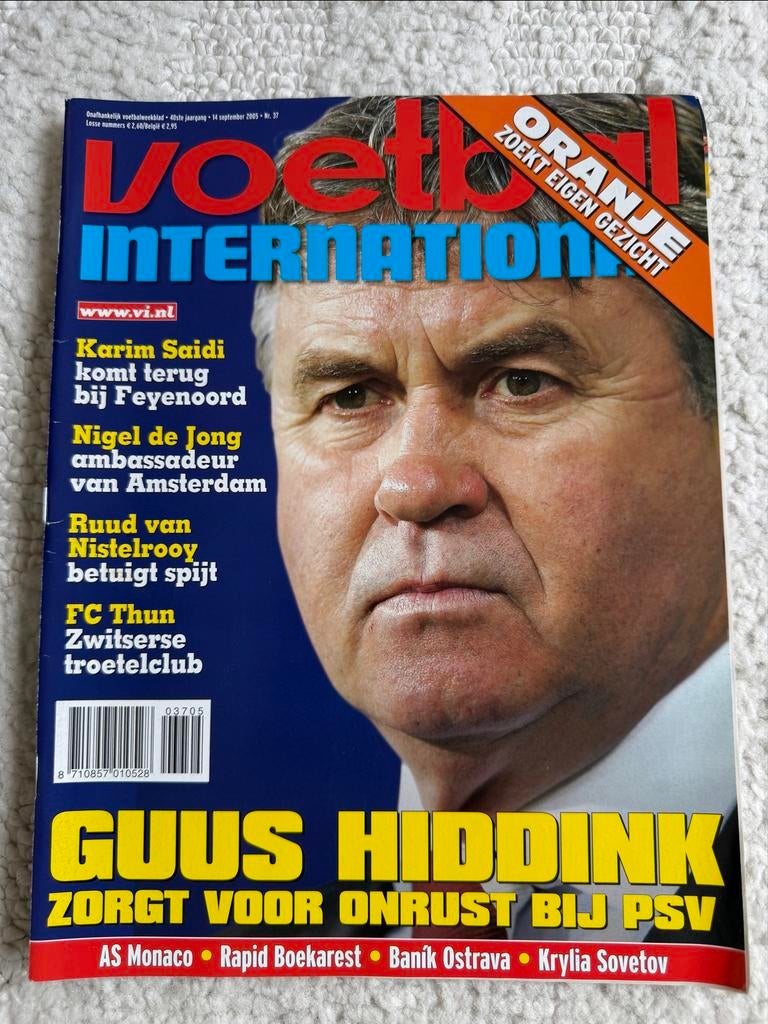 Voetbal International - Guus Hiddink - 14 september 2005, Ophalen of Verzenden, Gelezen, Sport en Vrije tijd