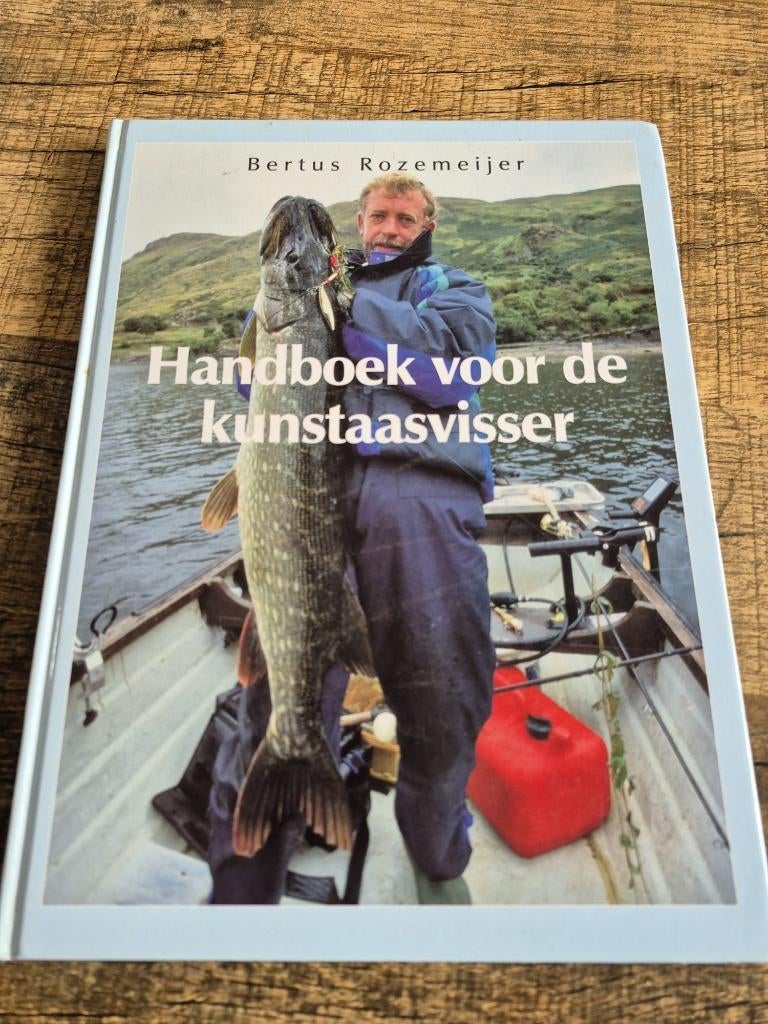 Roofvis- en kunstaas boeken, Ophalen, Zo goed als nieuw, Overige typen