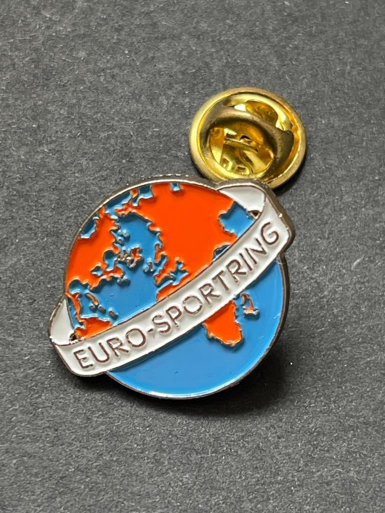 Vintage Euro-Sportring Speldje - Wereldbol Design, Gebruikt, Ophalen of Verzenden, Speldje of Pin, Nvt