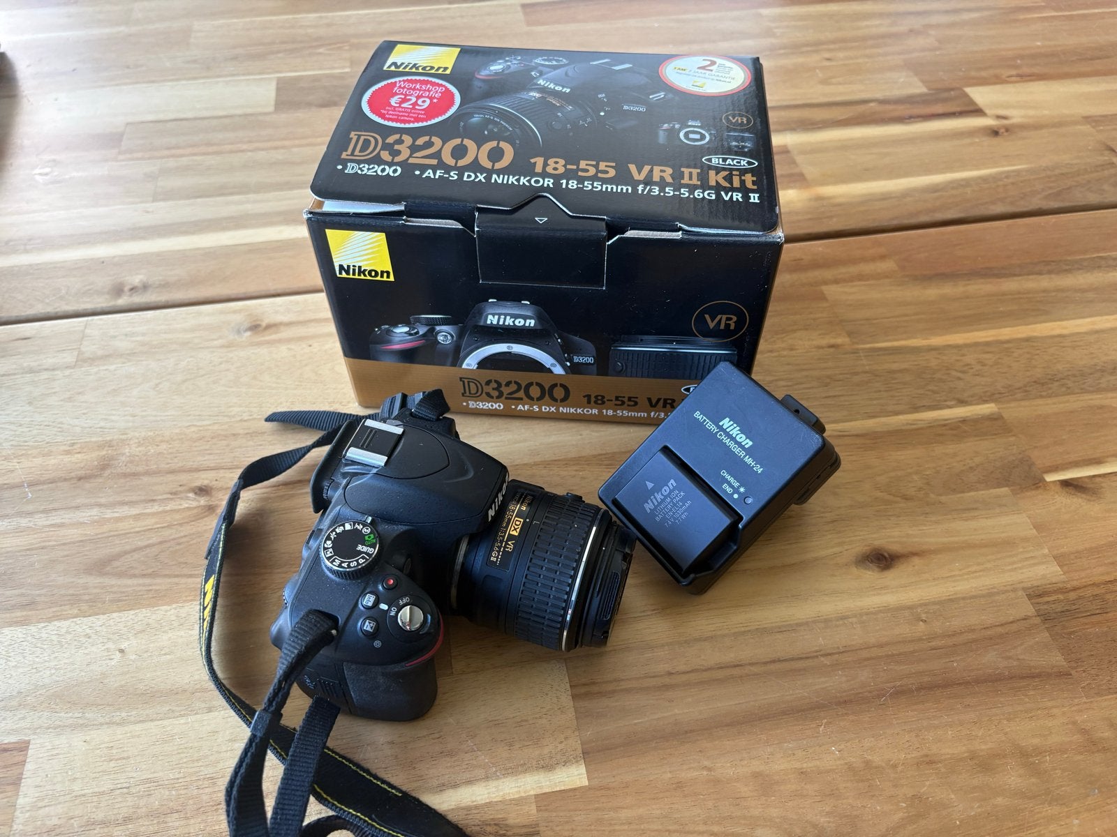 Nikon D3200 Spiegelreflexcamera met 18-55mm VR II Kit, Spiegelreflex, Beeldstabilisatie, Ophalen of Verzenden, Zo goed als nieuw