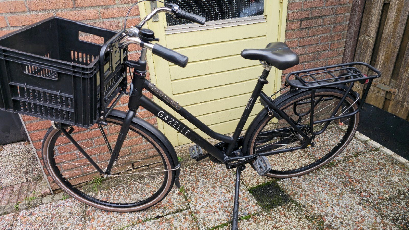 Gazelle fiets met mand - Zo goed als nieuw, Fietsen en Brommers, Ophalen, Terugtraprem, 53 tot 56 cm, Versnellingen