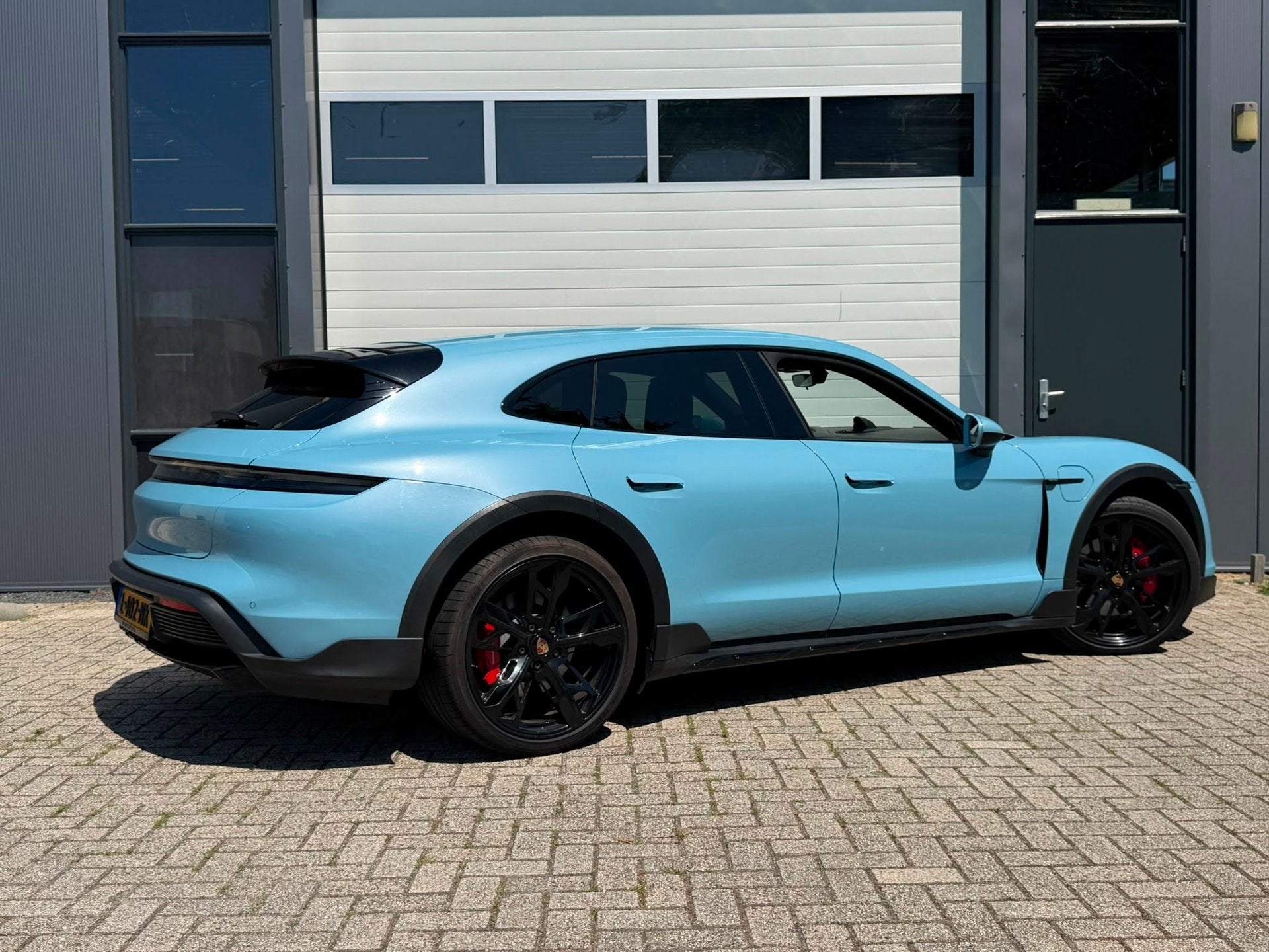 Porsche Taycan Cross Turismo 4S 93 kWh | 4 Wiel besturing |, Auto's, Automaat, 110 €/maand, 389 km, SUV of Terreinwagen