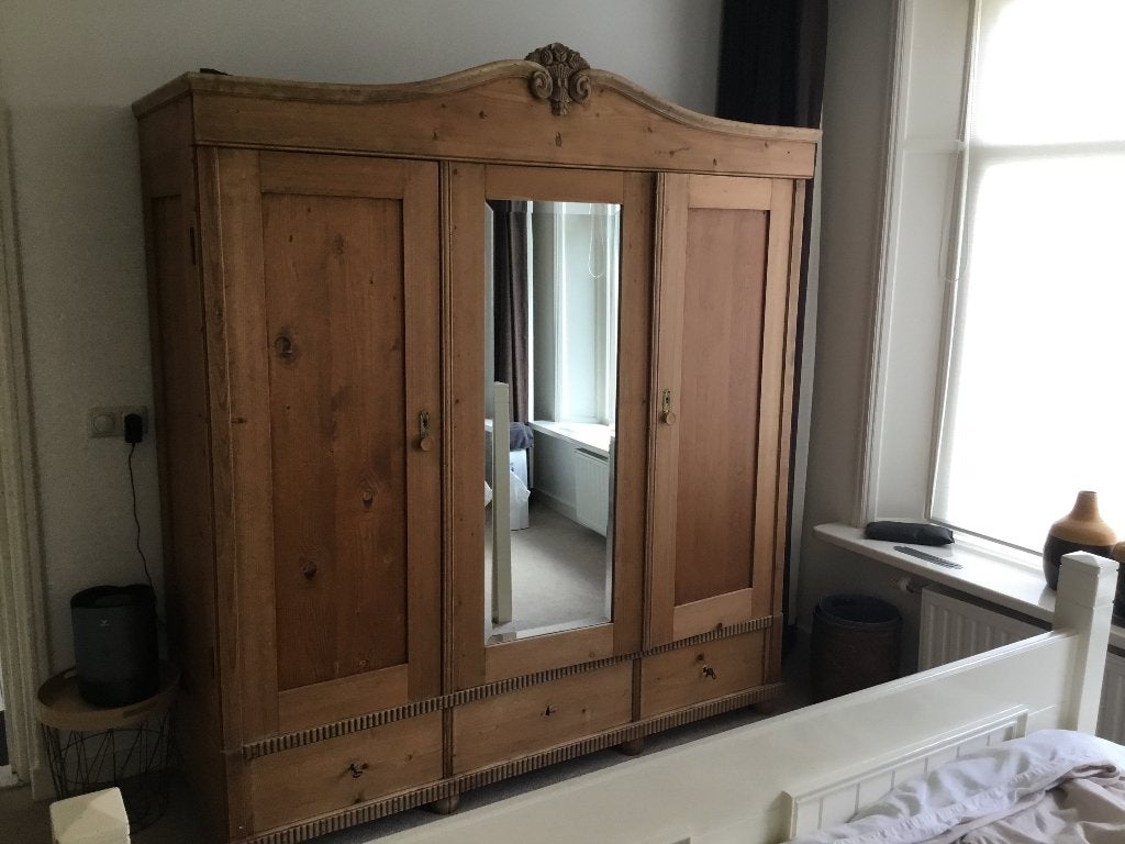 Kast linnenkast, Ophalen