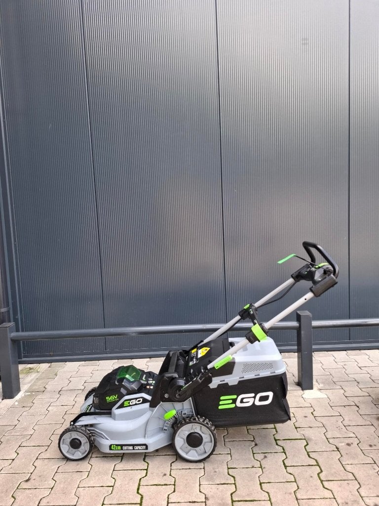 Gebruikte EGO LM1700 gazonmaaier 42 cm, Ophalen, Cirkelmaaier, Gebruikt, Accu-grasmaaier