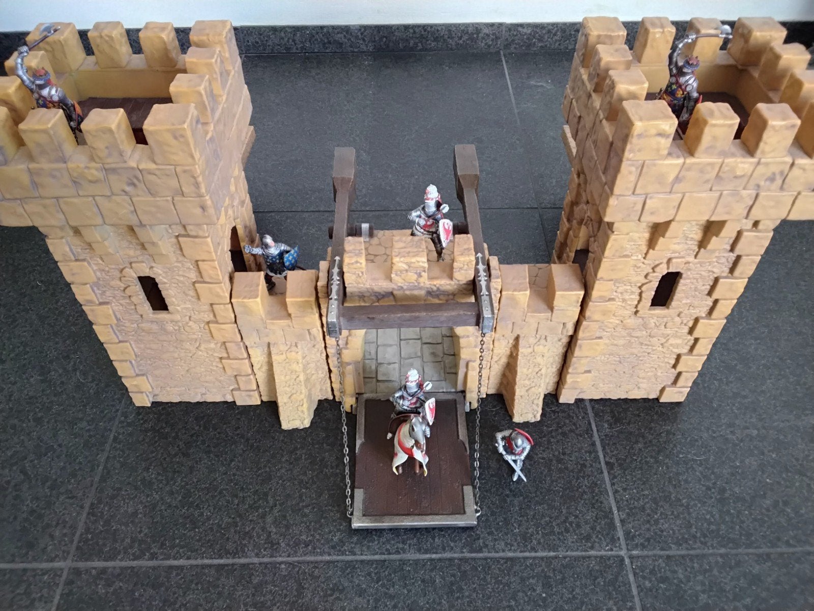 Schleich groot Kasteel incl Blue Box Ridders, Ophalen of Verzenden, Zo goed als nieuw