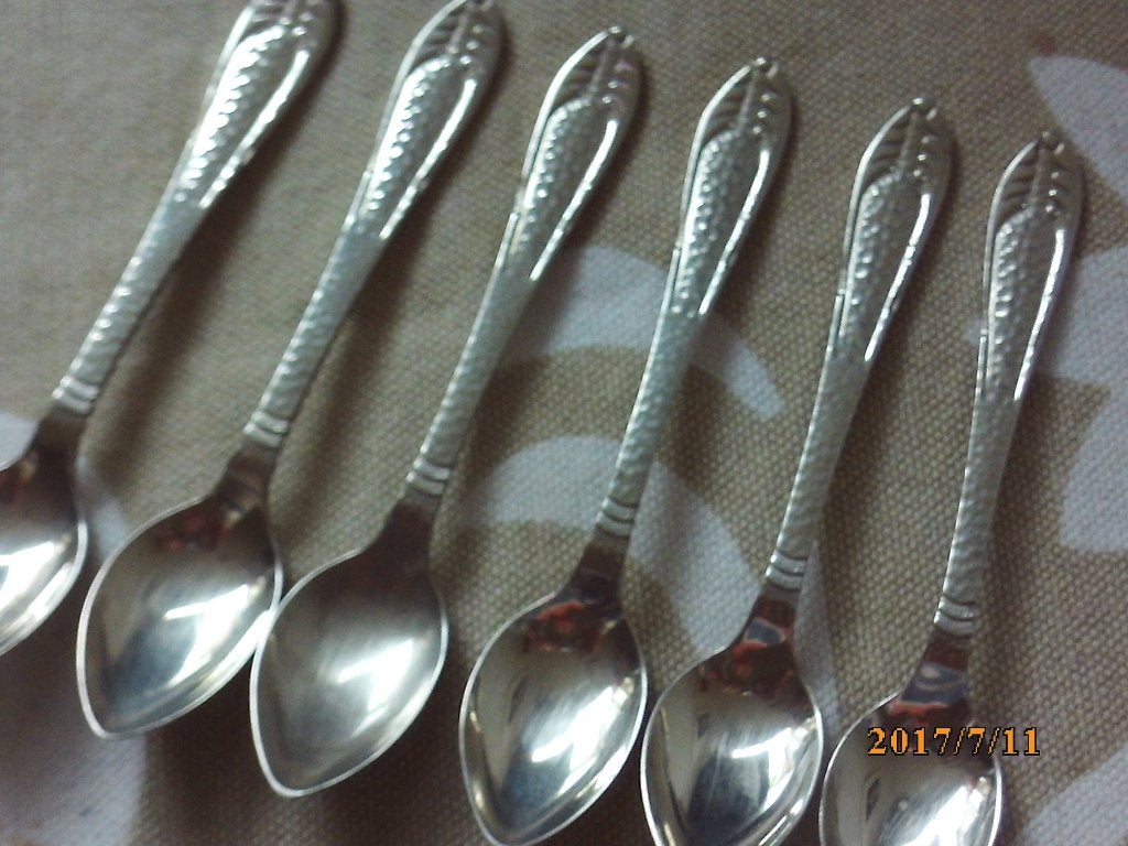 set 6 lepeltjes gehamerd steel sier achterop GeBe lang 9 cm, Ophalen of Verzenden