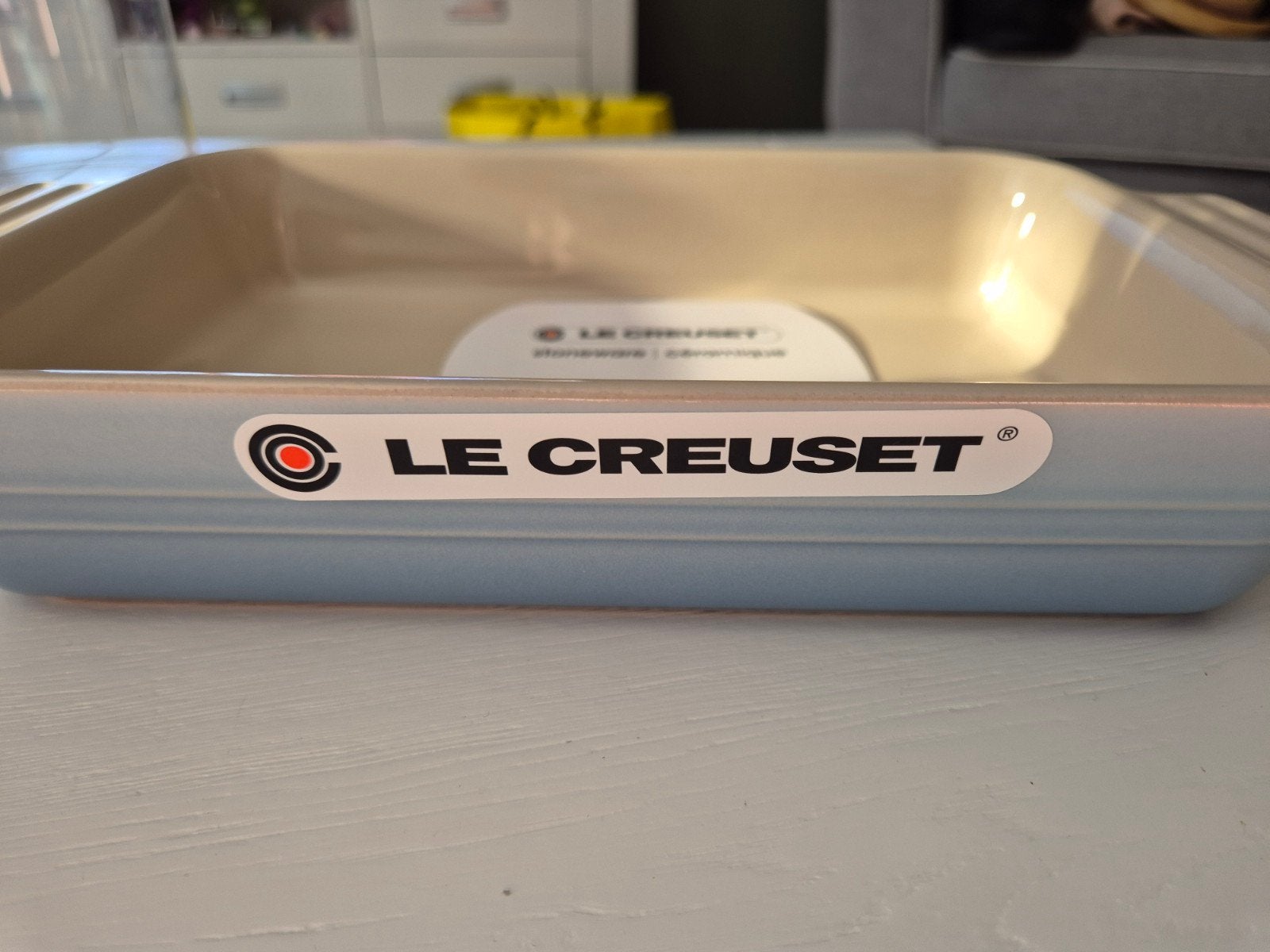 Le Creuset Ovenschaal 25cm - Coastal Blue, Le Creuset, Nieuw, Ophalen of Verzenden, Steen/keramiek