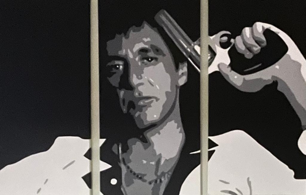 Tony montana drieluik, Ophalen