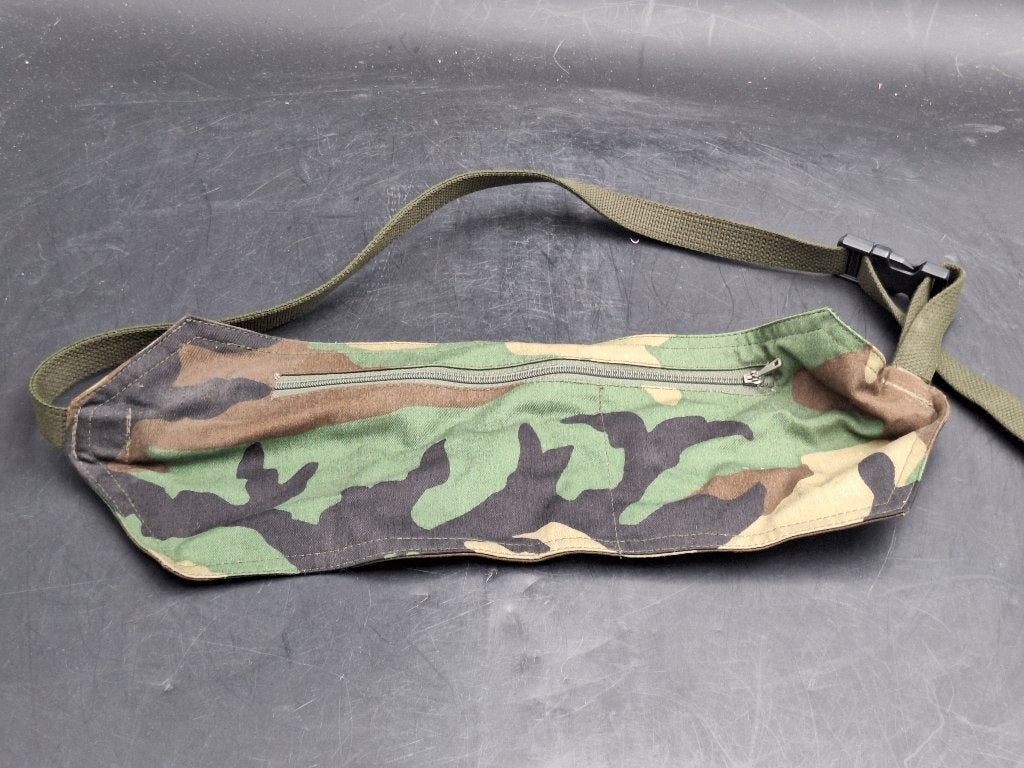 oude katoenen camouflage heupzak leger, jaren 1980, Ophalen of Verzenden, Landmacht, Overige gebieden, Kleding of Schoenen