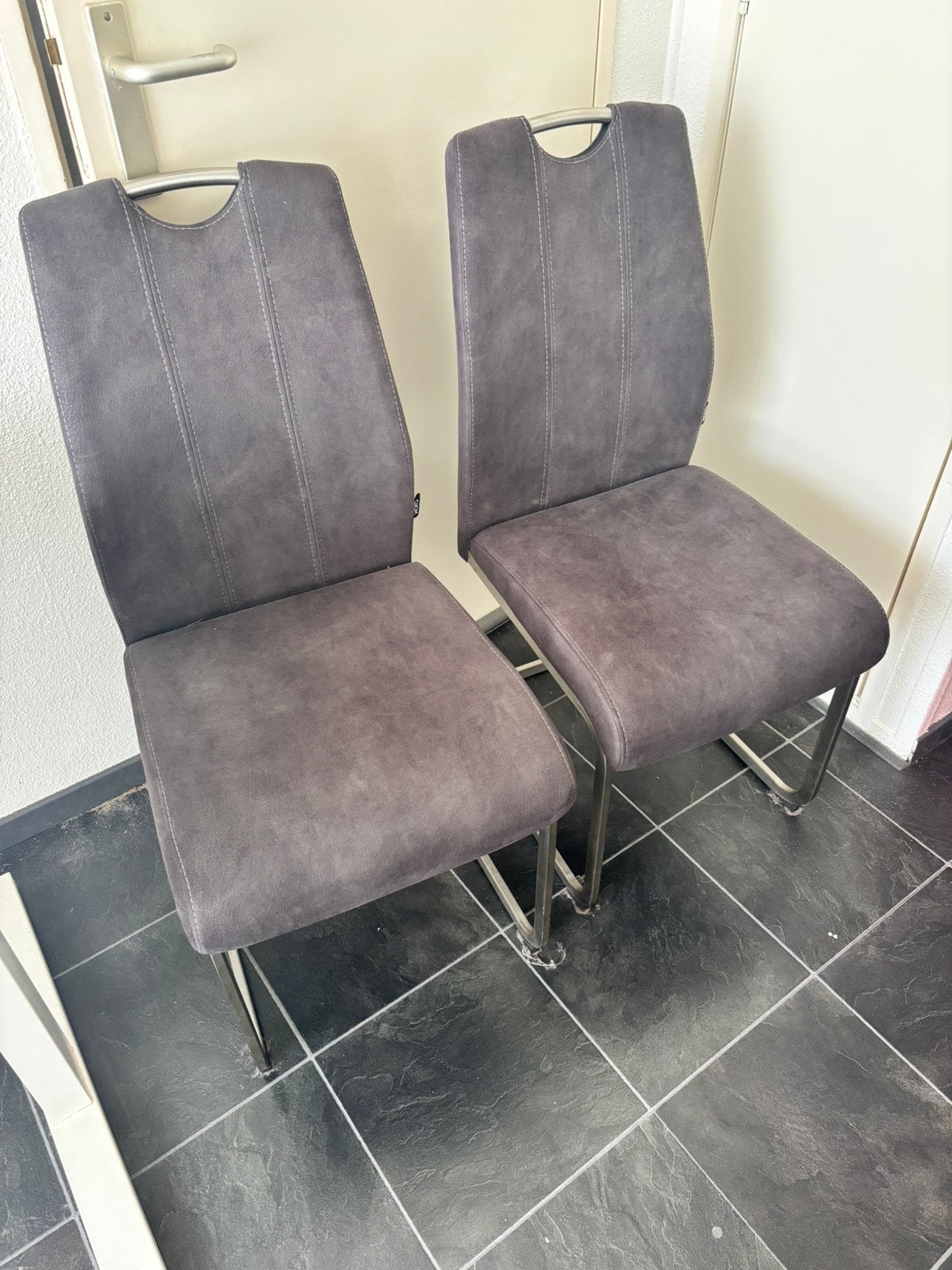 Xora eetkamerstoelen 6 stuks grijs antraciet suede look, Ophalen, Zo goed als nieuw, Grijs, Vijf, Zes of meer stoelen