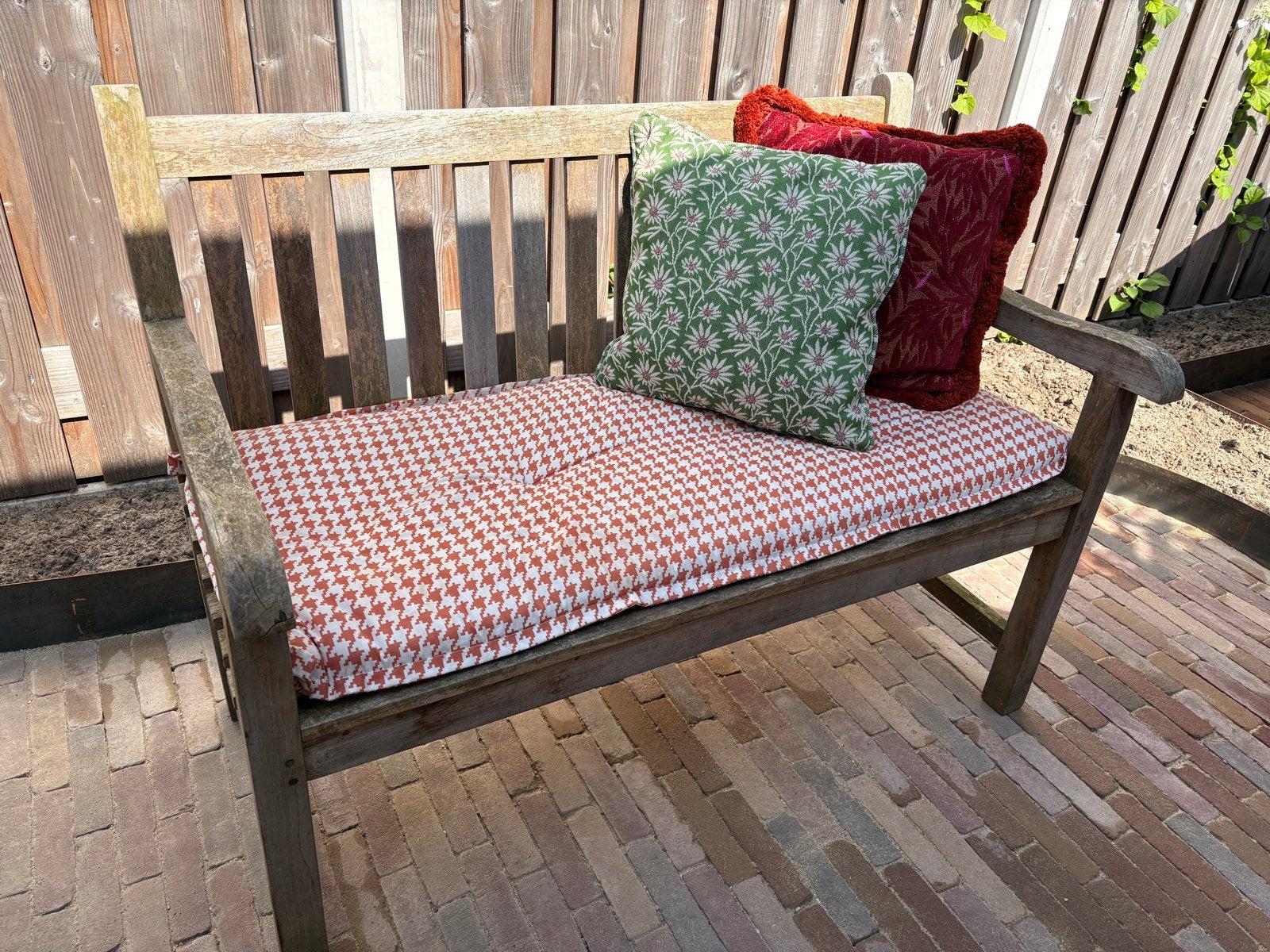 Tierra Outdoor Cordoba tuinbank 120cm teak met zitkussen, Ophalen, Gebruikt, Teakhout