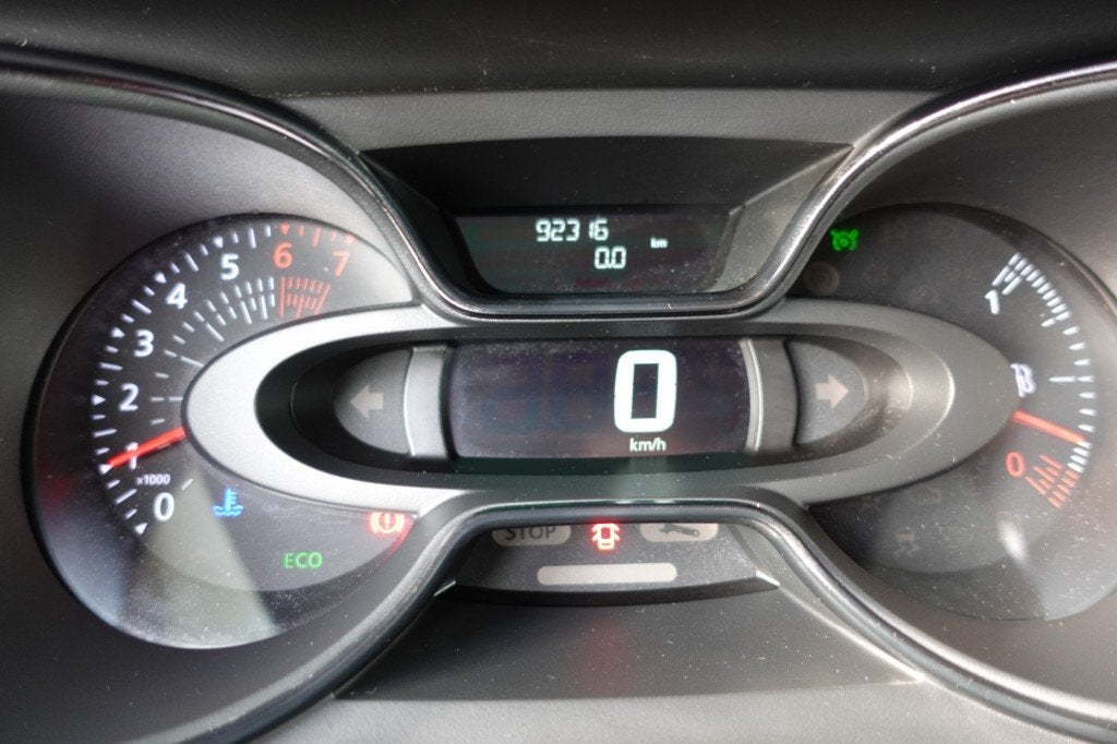 Renault CAPTUR 0.9 TC-e BOSE Navigatie Clima Pdc, 898 cc, Gebruikt, Euro 6, 620 kg