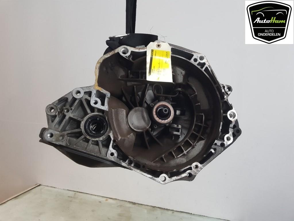 Versnellingsbak Schakel ABS Opel Corsa D 2010 F13W429, Gebruikt, Bahnhofsplatz, Rüsselsheim am Main 65423, , Duitsland, Opel, Opel Automobile GmbH
