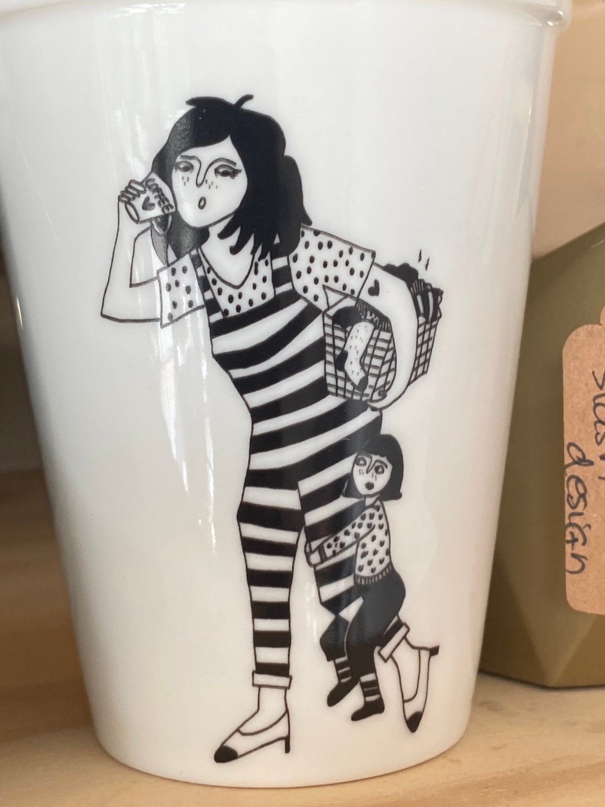 Nieuwe beker creme zwart Helen B voor Maison slash, Nieuw, Overige stijlen, Porselein, Mok