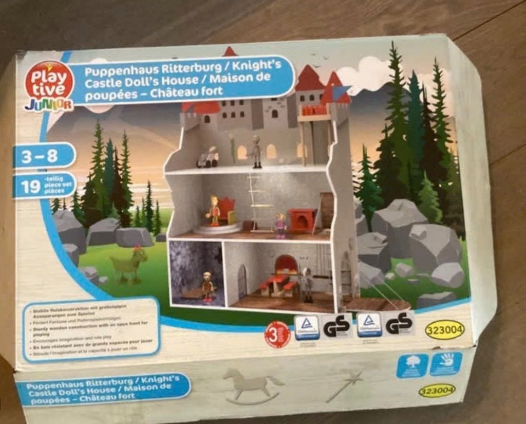 Poppenhuis, kasteel, houten speelgoed, in doos. lidl, Ophalen of Verzenden, Gebruikt, Meubelstuk of Keukentje