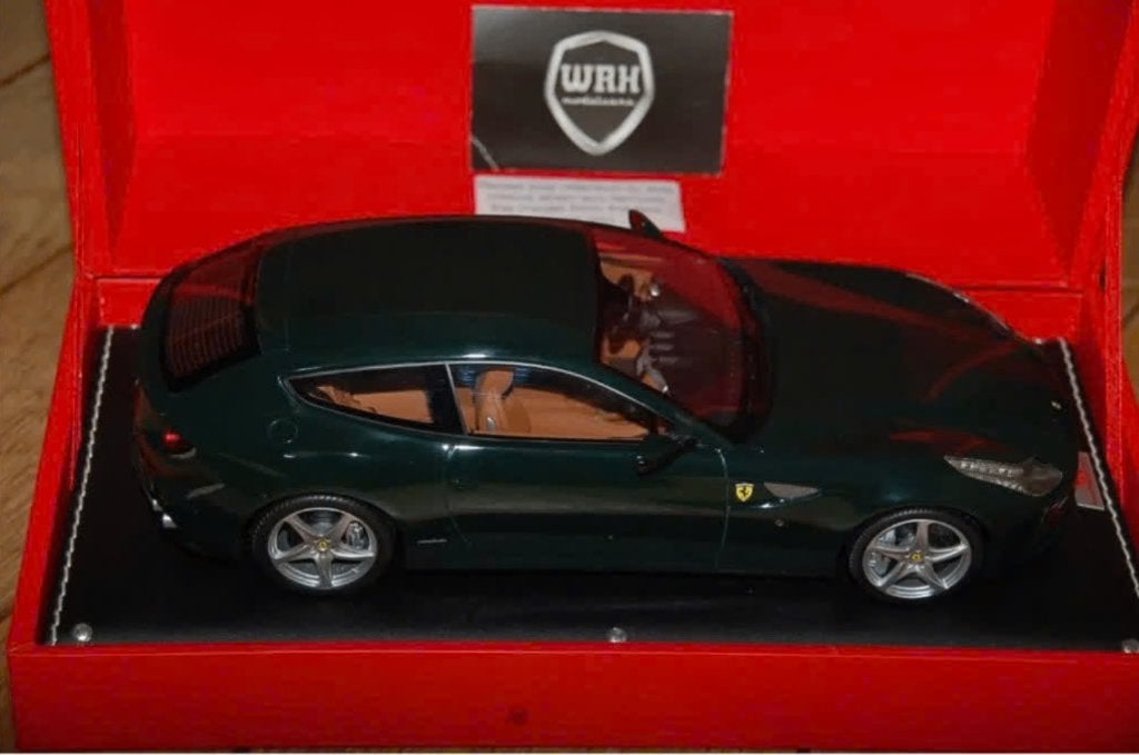 1:18 FERRARI FF british racing green MR models in box WRH, Hobby en Vrije tijd, Verzenden, Zo goed als nieuw, Auto, Overige merken
