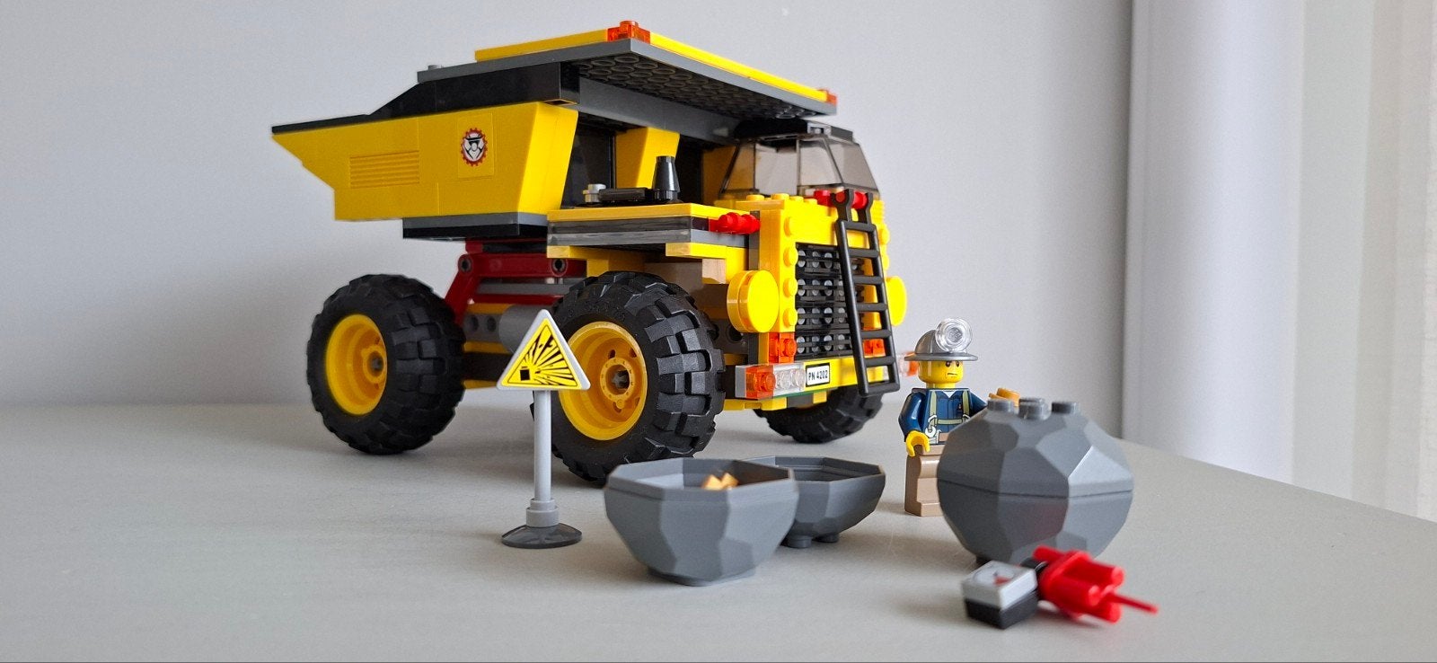 Lego City set 4202 mijnbouw dumptruck, Kinderen en Baby's, City, Lego, Ophalen of Verzenden, Zo goed als nieuw