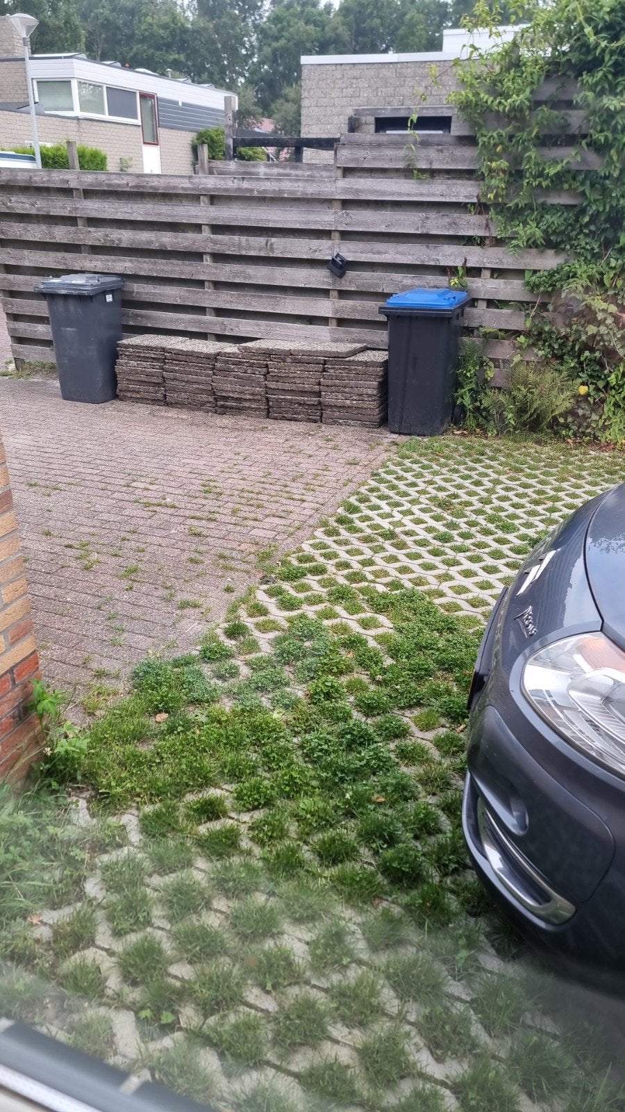 50 grindtegels 50x50 cm voor wegverbreding, Ophalen
