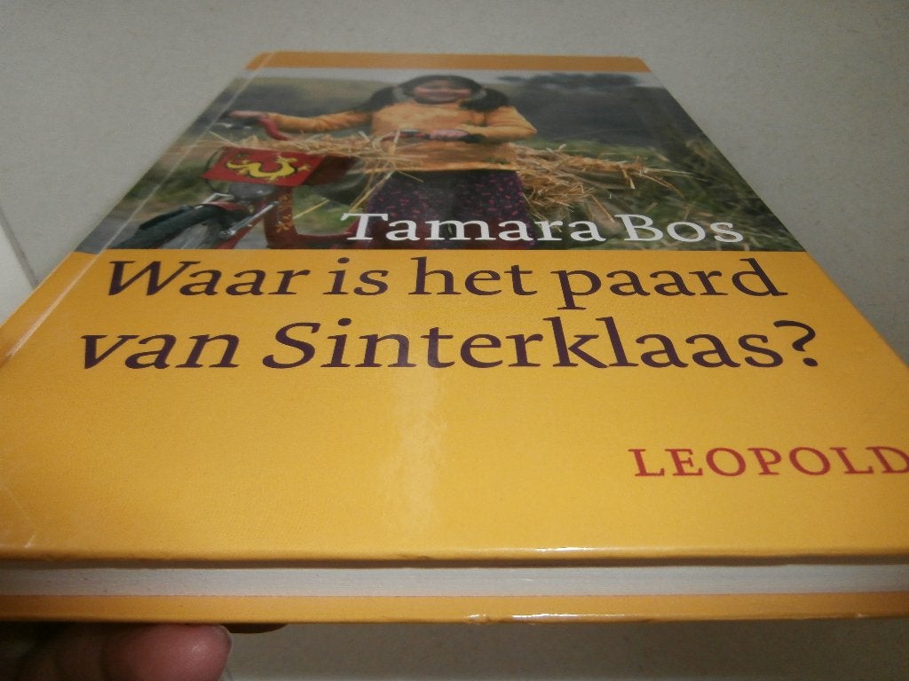 Waar is het paard van Sinterklaas,  Tamara Bos, Ophalen of Verzenden, Zo goed als nieuw