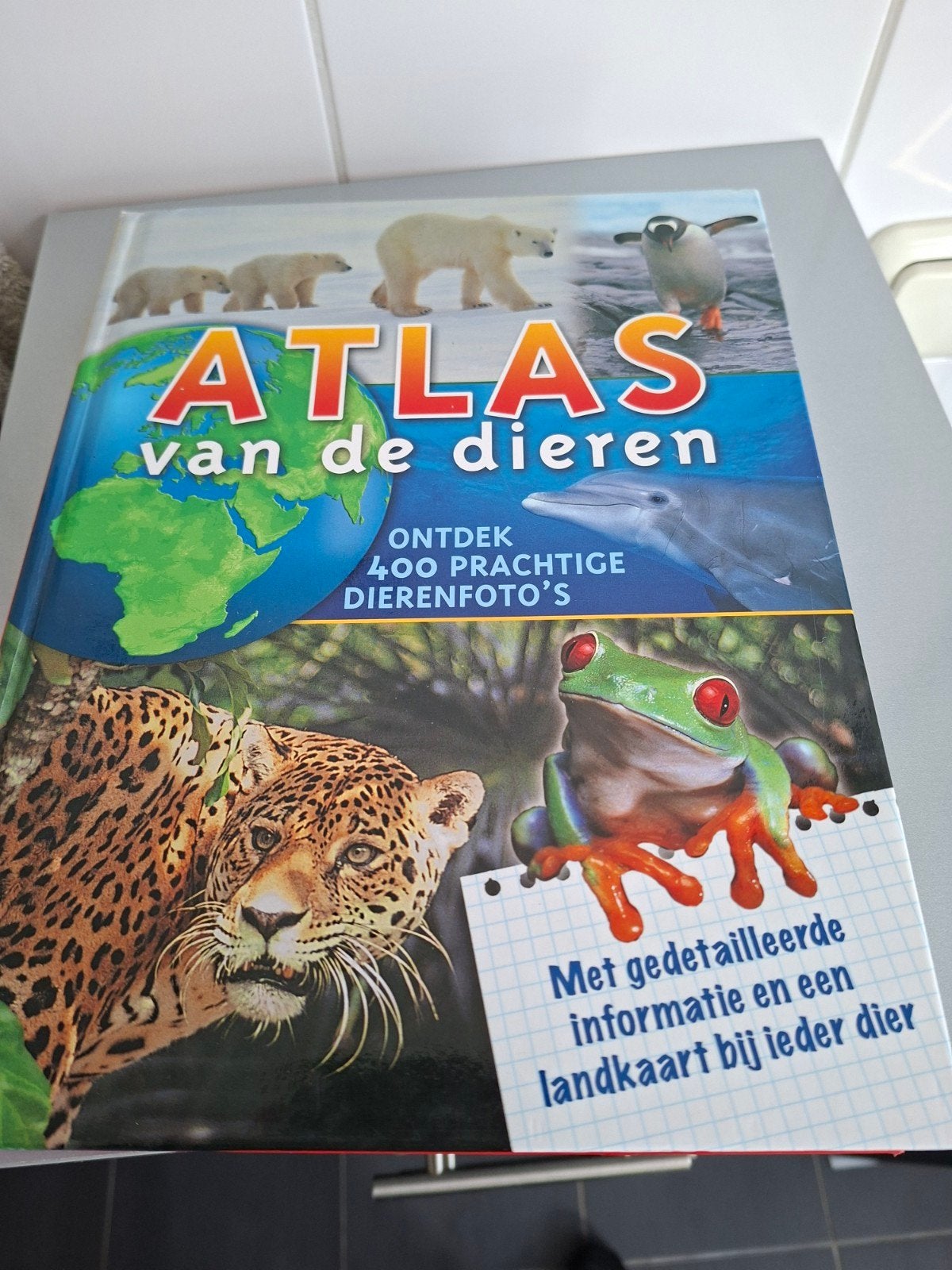 Groot boek atlas van de dieren, Ophalen of Verzenden, Zo goed als nieuw, Overige diersoorten
