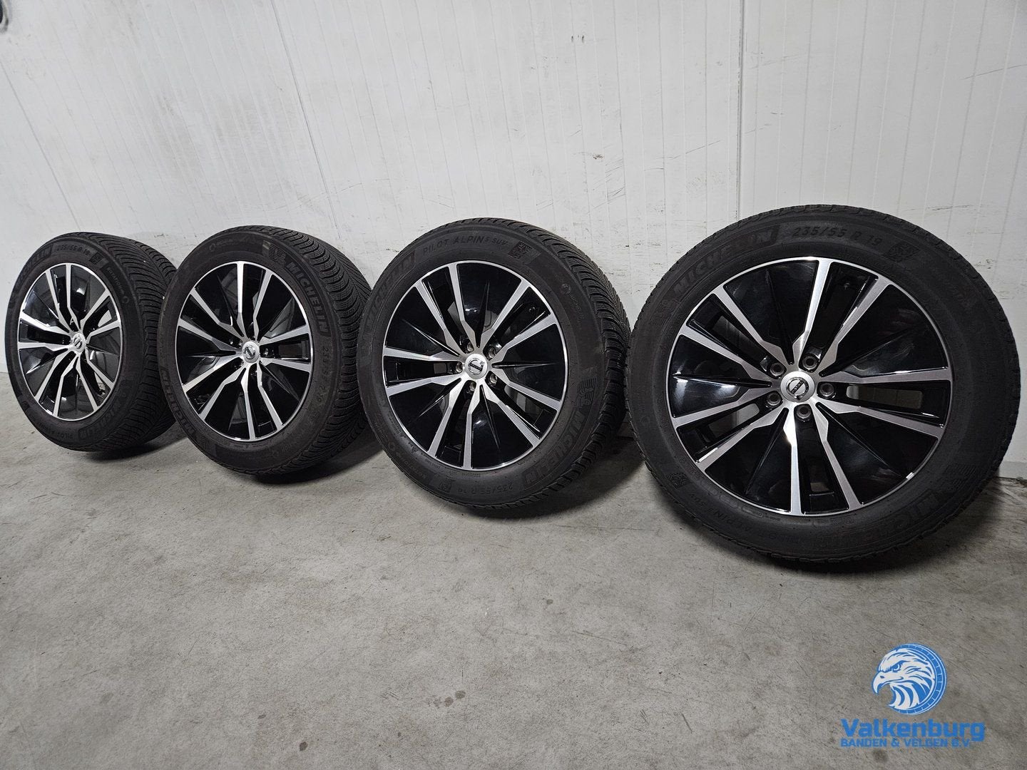 8mm! Originele Volvo XC90 XC60 XC40 C40 5-Double Spoke Black, 19 inch, Gebruikt, -, -