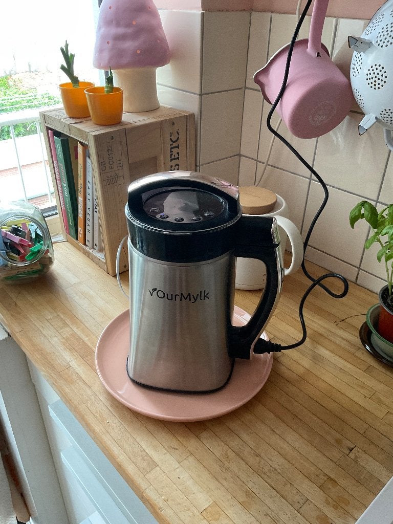 OurMylk vegan melkmaker plantaardige melk machine, 1 tot 2 liter, 3 snelheden of meer, Ophalen of Verzenden, Zo goed als nieuw