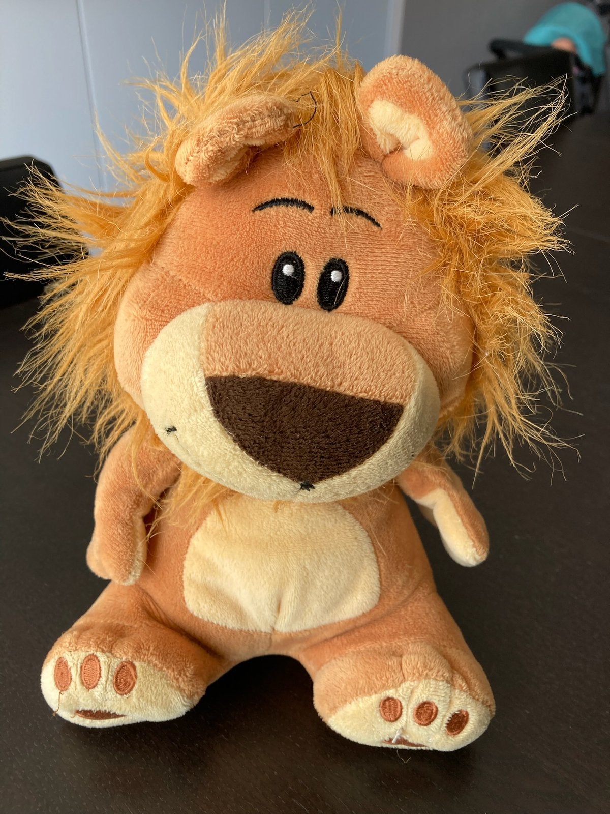 Knuffel Leeuw safari 30 cm, Kinderen en Baby's, Speelgoed | Knuffels en Pluche, Ophalen of Verzenden, Zo goed als nieuw