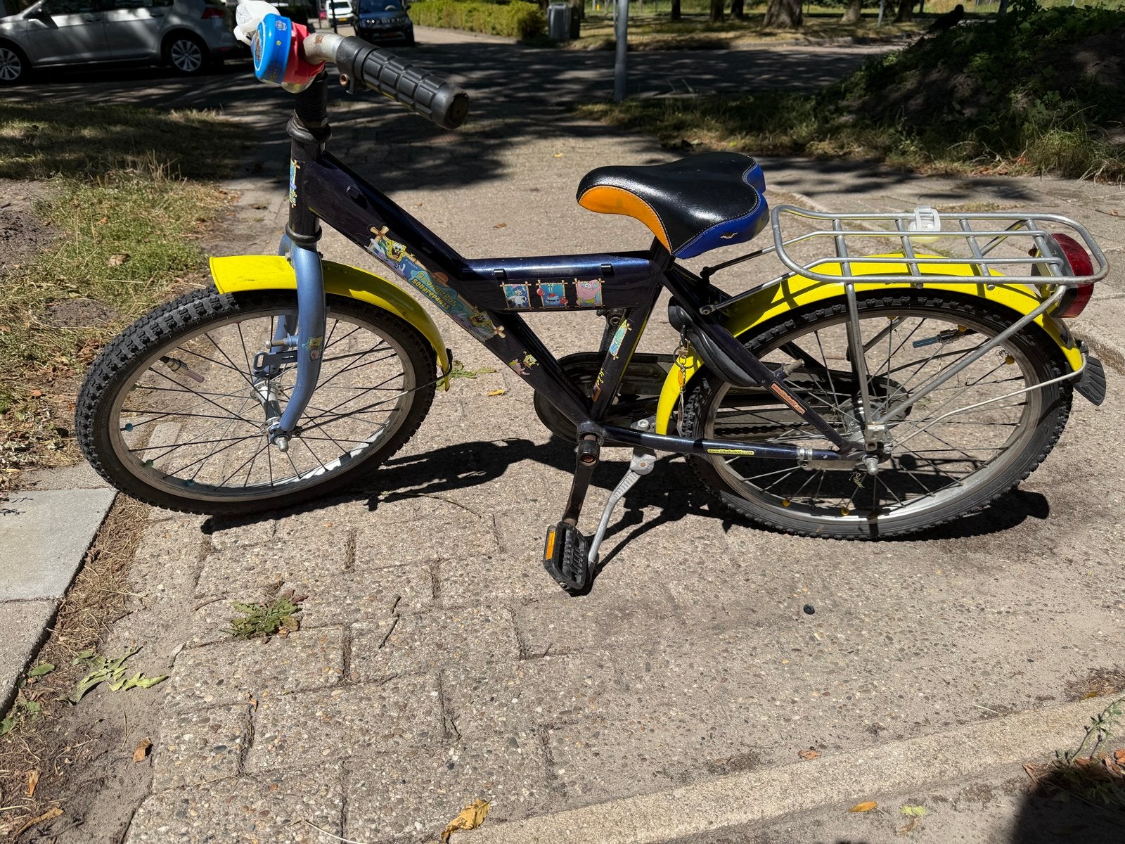 SpongeBob kinderfiets 20 inch met bagagedrager, Fietsen en Brommers, Ophalen, Gebruikt, Velgrem, 20 inch of meer