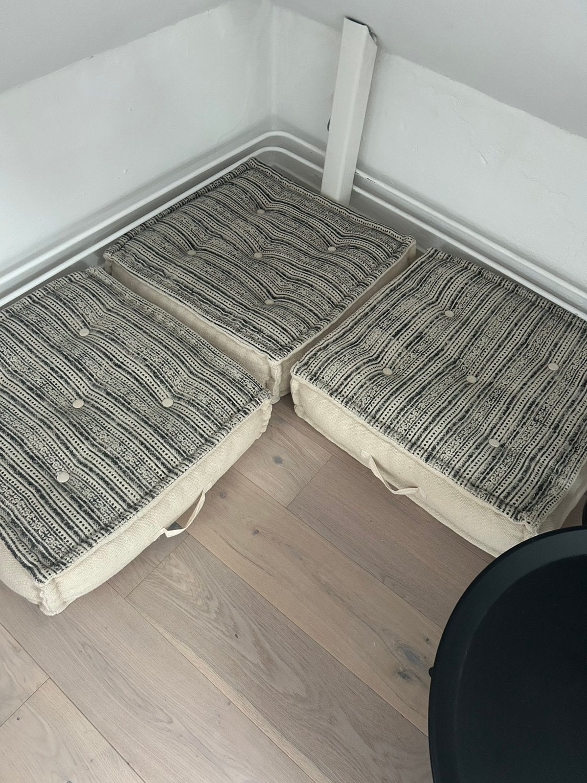 Poefen, Huis en Inrichting, Banken | Voetenbanken en Poefen, Ophalen of Verzenden, Vierkant, 50 tot 75 cm, 50 tot 75 cm