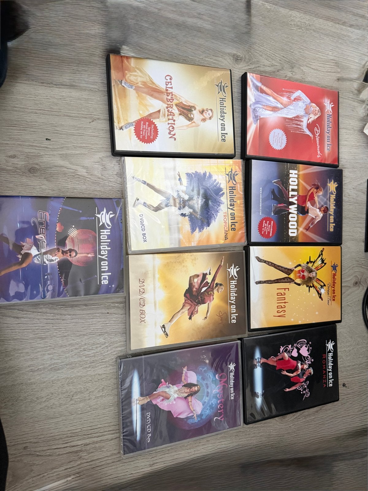 Holiday on Ice DVD Boxen - Diverse Shows, Cd's en Dvd's, Alle leeftijden, Ophalen of Verzenden, Zo goed als nieuw, Inclusief doosje