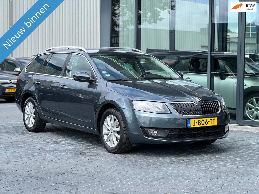 Skoda Octavia Combi 1.2 TSI GREENTECH STYLE AIRCO NAVI LMV, Auto's, Skoda, Voorwielaandrijving, Stof, Gebruikt, Euro 6