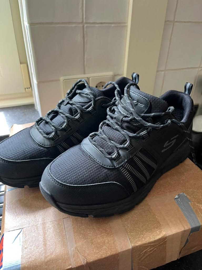 Sketchers maar 42 zwart, Zwart, Ophalen of Verzenden, Sneakers of Gympen, Zo goed als nieuw