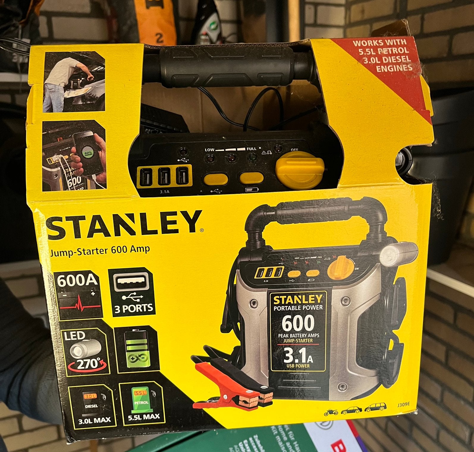 Stanley Jumpit 600 - Jumpstarter, Ophalen, Zo goed als nieuw