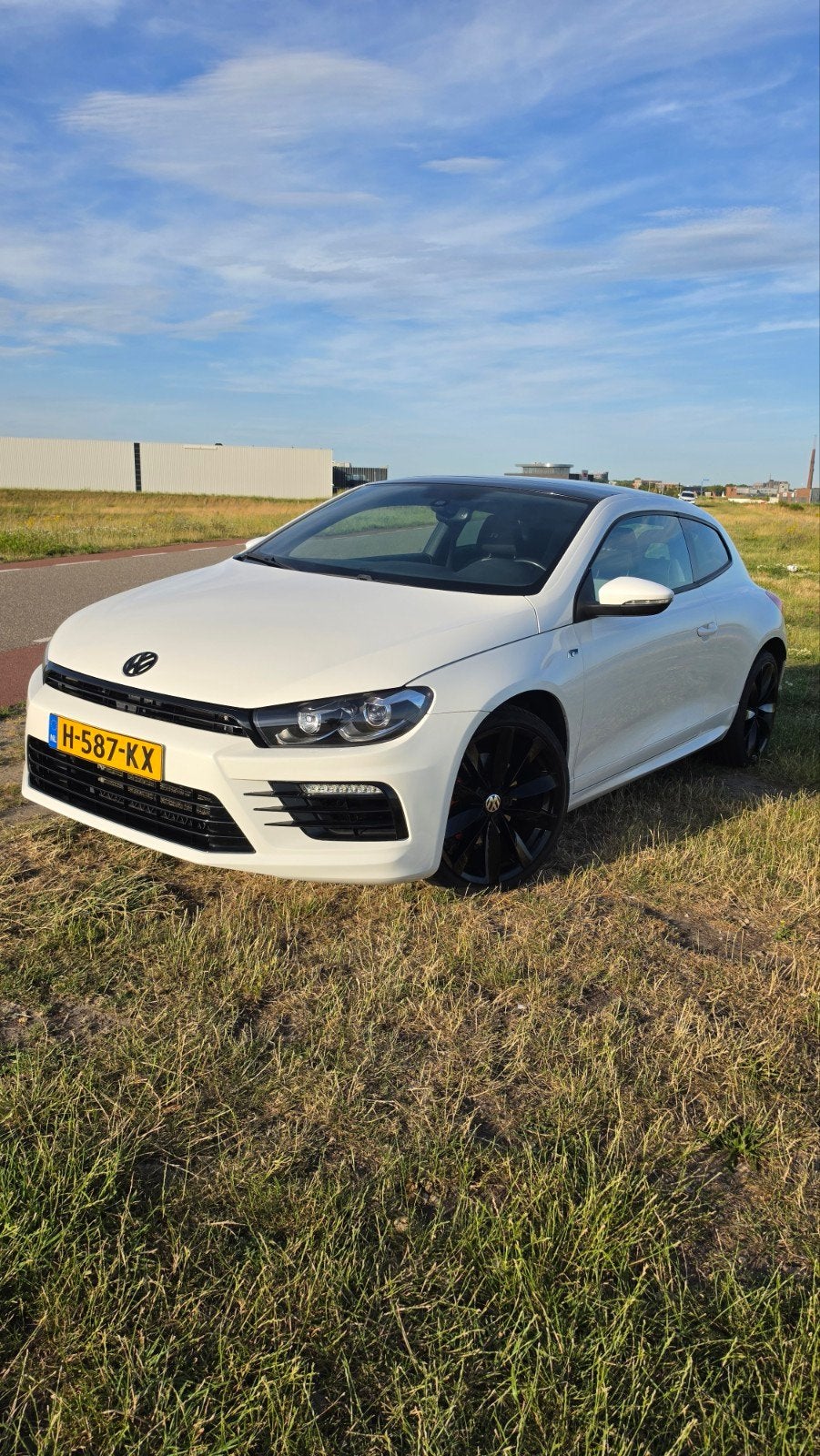 Volkswagen Scirocco 1.4 TSI R-line 200 pk 2011 Wit, Voorwielaandrijving, Euro 5, 15 km/l, Zwart