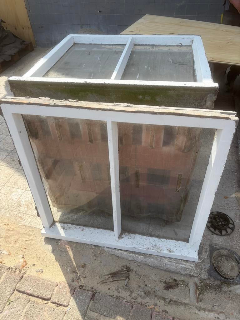2x authentieke betonnen stalraam kozijnen incl glas, Overige materialen, Raamkozijn, Zo goed als nieuw, Minder dan 75 cm