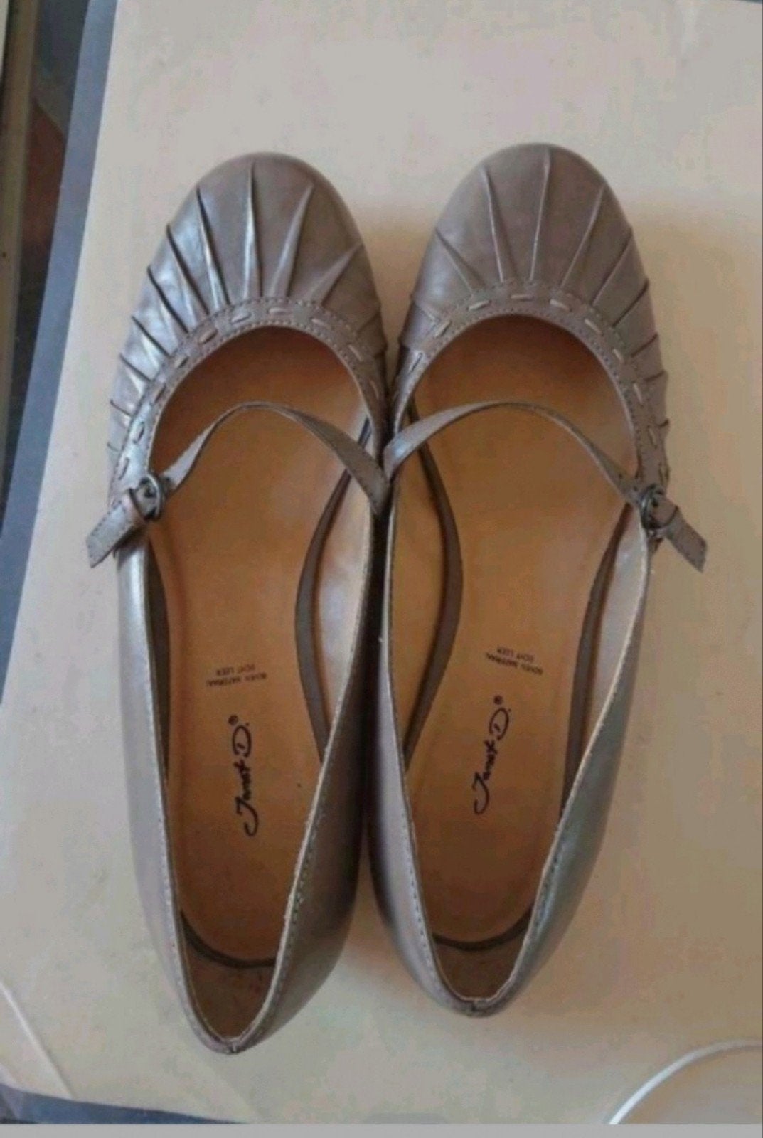Janet D grijze lederen damesschoen maat 40, Schoenen met lage hakken, Ophalen of Verzenden, Zo goed als nieuw, Janet D