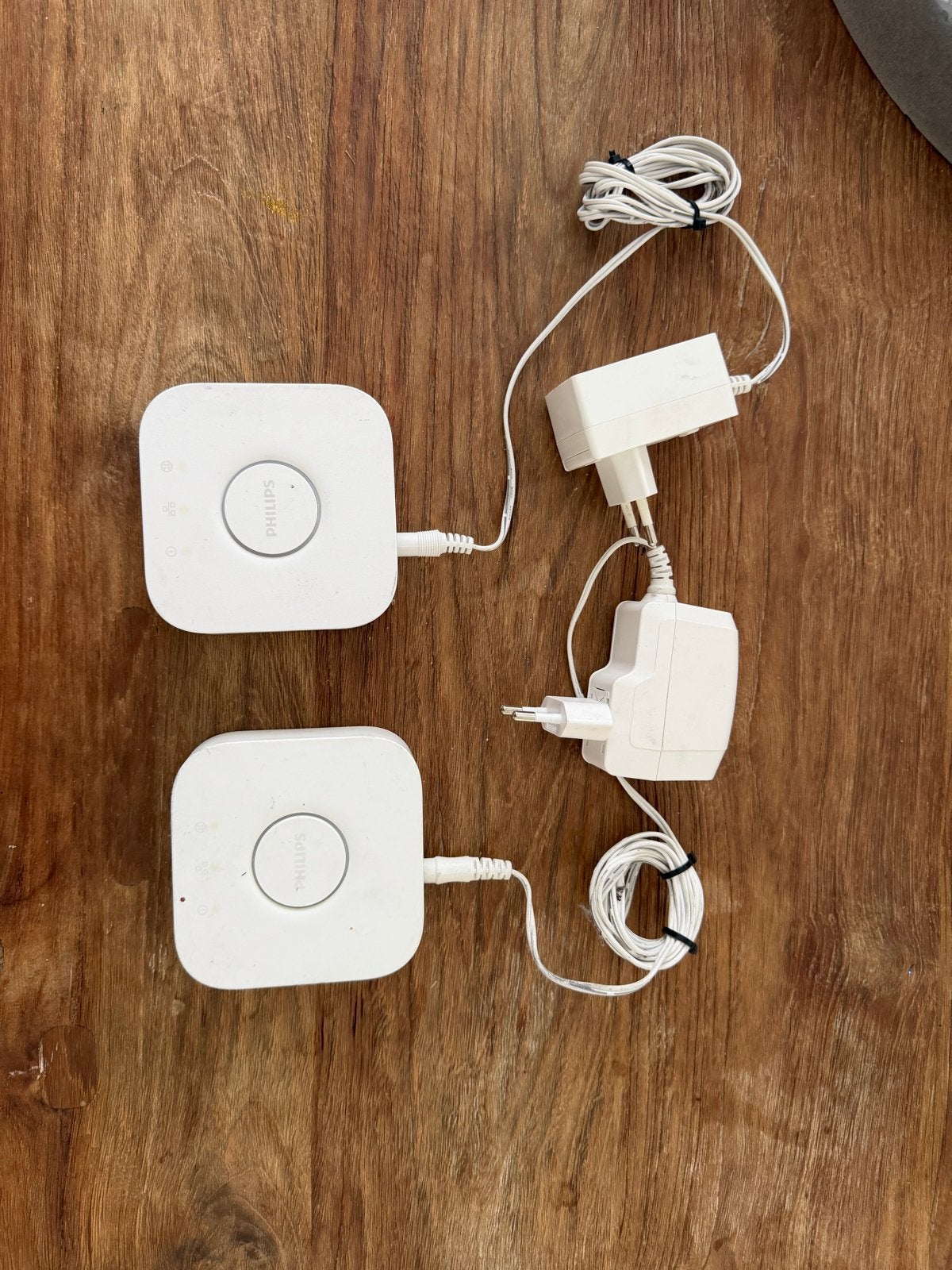 2 maal Phillips Hue bridge Gen 2, Philips Hue, Overige typen, Overige fittingen, Ophalen of Verzenden