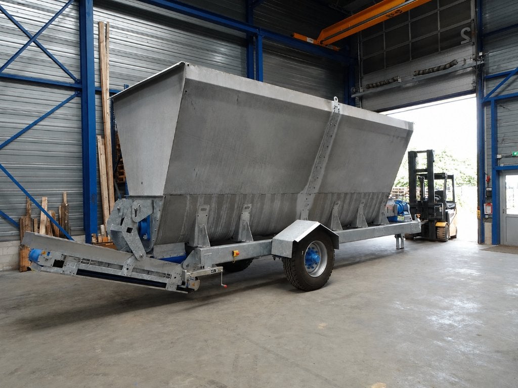 Transportwagen met voorraadbak, vijzel en transportband., Zakelijke goederen, Agrarisch | Werktuigen, Ophalen of Verzenden, Glastuinbouw