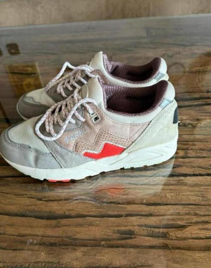 Karhu leren dames sneakers mt 37, Kleding | Dames, Schoenen, Overige kleuren, Ophalen of Verzenden, Sneakers of Gympen, Gedragen
