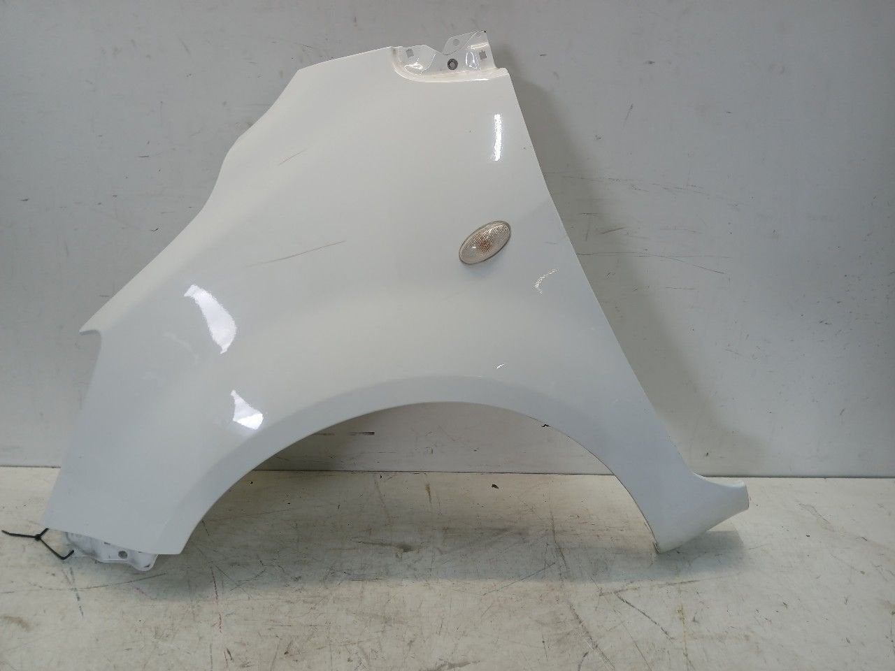 Spatbord links voor Opel Agila, Onderdelen@venauto.nl, Van der Ven Autorecycling B.V., Gebruikt, Ettenseweg 76, 4706 PB Roosendaal, The Netherlands