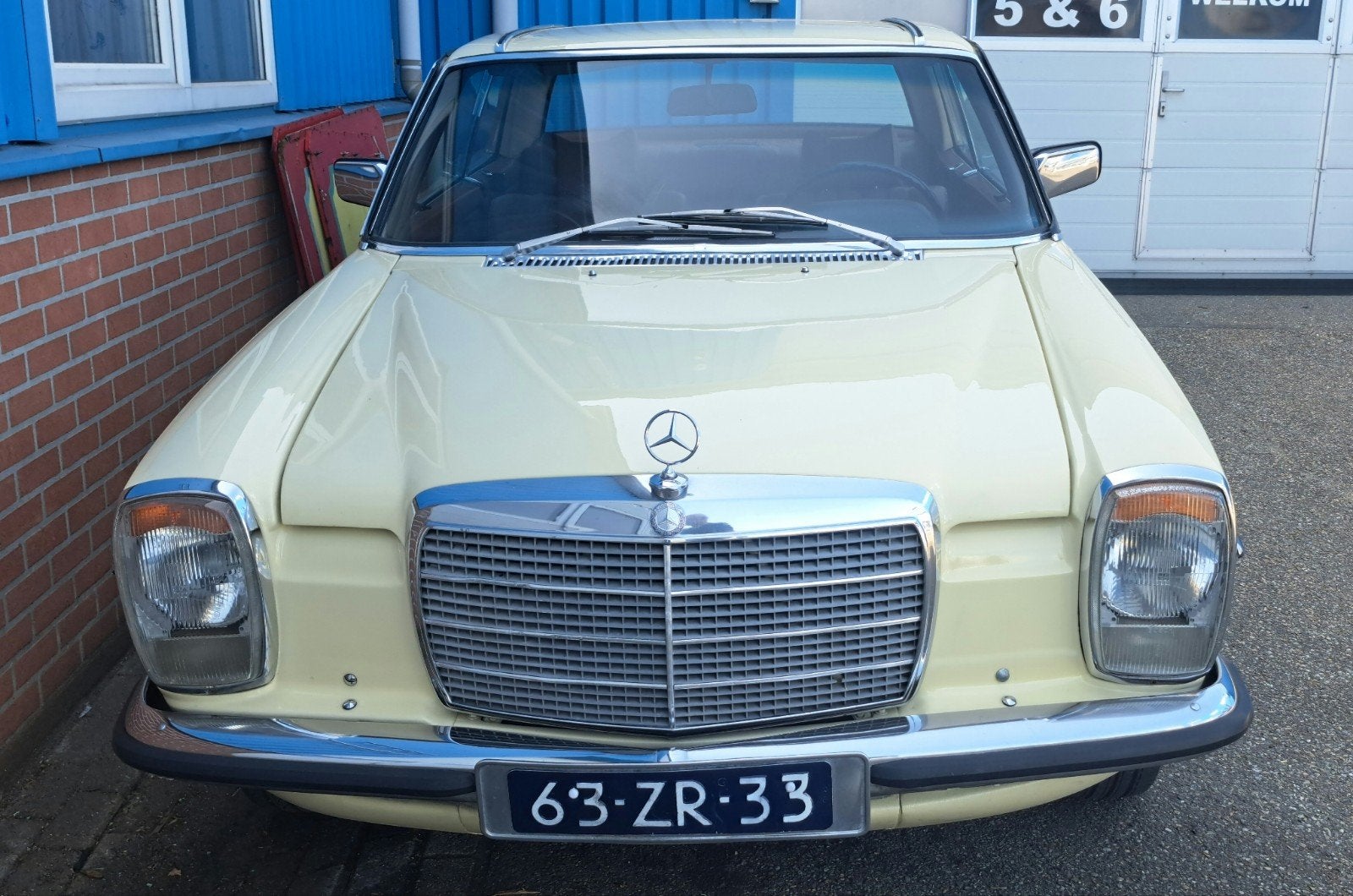 Mercedes-Benz 200-Serie 2.7 280 CE 1975, foto 4