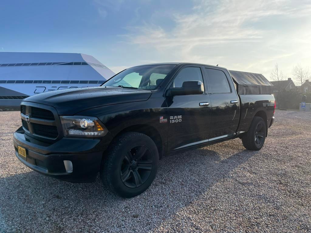 Dodge RAM 1500, Euro 6, 5654 cc, Zwart, USB
