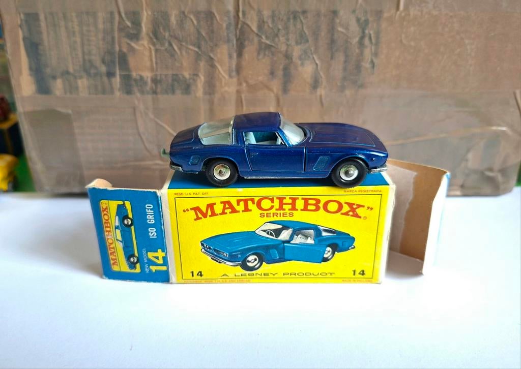Matchbox 14 iso grifo, Ophalen of Verzenden, Zo goed als nieuw, Bus of Vrachtwagen, Matchbox