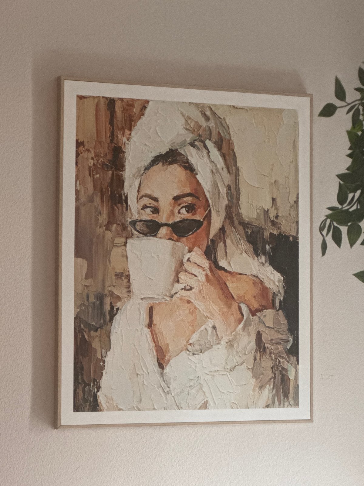 Modern schilderij van vrouw met handdoek en zonnebril, Ophalen, Portret of Personen, Olieverf, Ingelijst