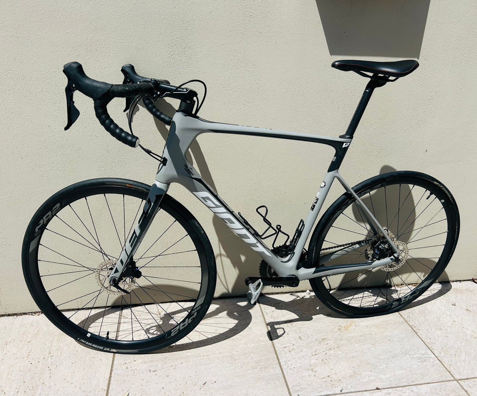Giant Defy Racefiets. Hoog model, Fietsen en Brommers, Fietsen | Racefietsen, Ophalen, 28 inch, Heren, Aluminium